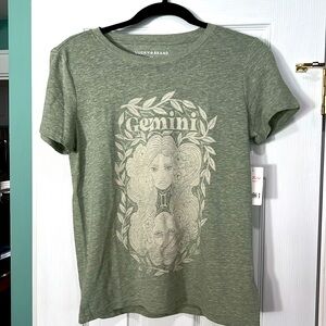 LUCKY BRAND ~ NWT ~ size XS ~ green Gemini short sleeved T shirt
